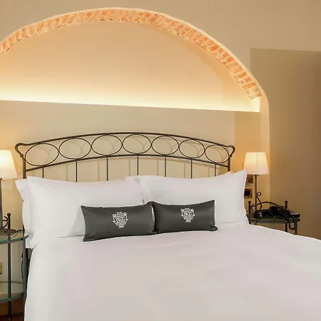 Grand Torretta, Curio Collection By Hilton Hotel