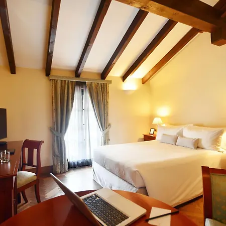 Hotel Grand Torretta, Curio Collection By Hilton 4*