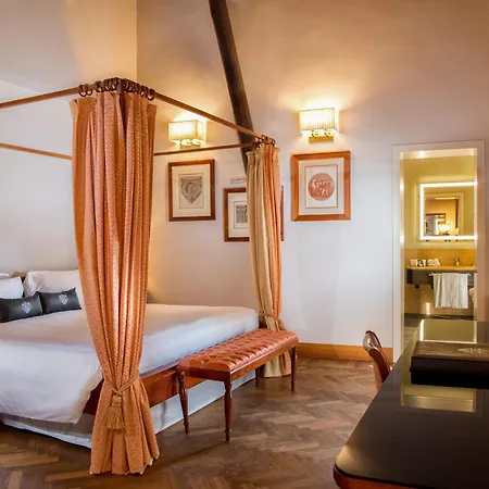 Grand Torretta, Curio Collection By Hilton Hotel
